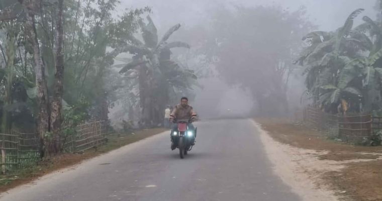 শৈত্যপ্রবাহের কবলে পঞ্চগড়, দুর্ভোগে জনজীবন