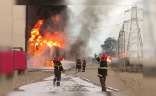 সাভার আমিনবাজারে পাওয়ার গ্রিডে আগুন, নিয়ন্ত্রণে ৯ ইউনিট