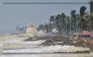 বাংলাদেশ থেকে ভারতে ধেয়ে যাচ্ছে সাইক্লোন, ১৮ রাজ্যে সতর্কতা